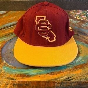 Two-Toned USC Trajans New Era Fitted Hat Size 7 1/4